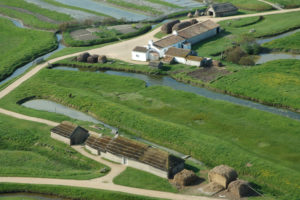 Photo aérienne de l'Ecomusée du Marais Vendéen